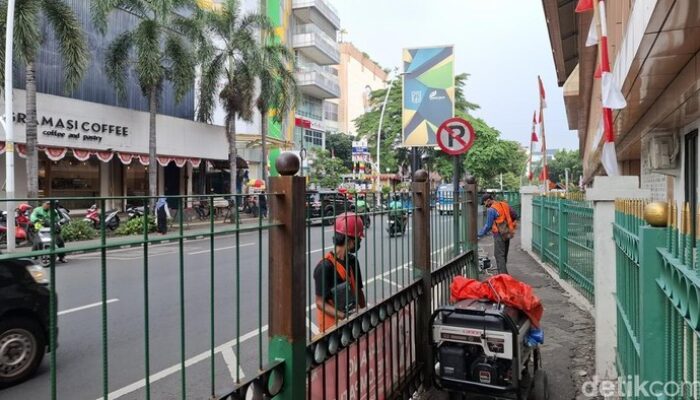Waka DPRD DKI Saran KAI Tambah Pintu Stasiun Cikini, Solusi untuk Masyarakat atau Ancaman untuk Pemilik Properti?