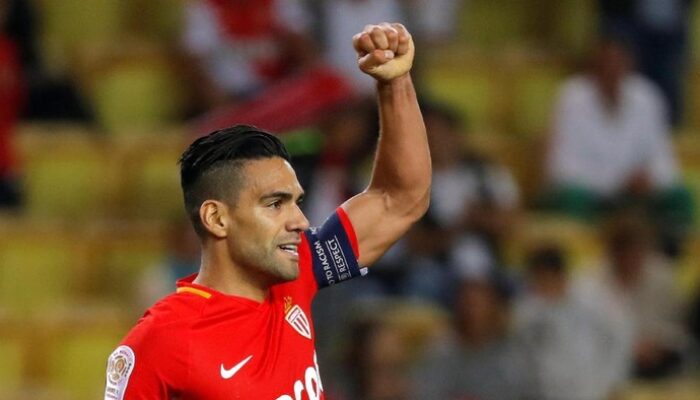 “Radamel Falcao Dikabarkan Jadi Incaran Persija, Apakah Ini Langkah Berisiko atau Pintar?”