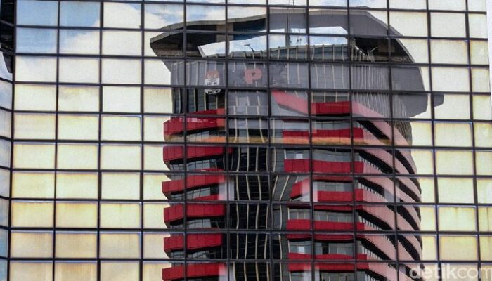 “Ruang Rahasia KPK di Kemenkes: Kantor Dirjen Kesehatan Lanjutan Tergeledah, Apa yang Ditemukan?”