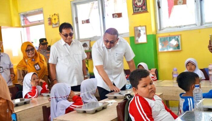 Andre Rosiade Tinjau MBG di Padang, Dorong Akselerasi di Seluruh Sumbar – Update 2