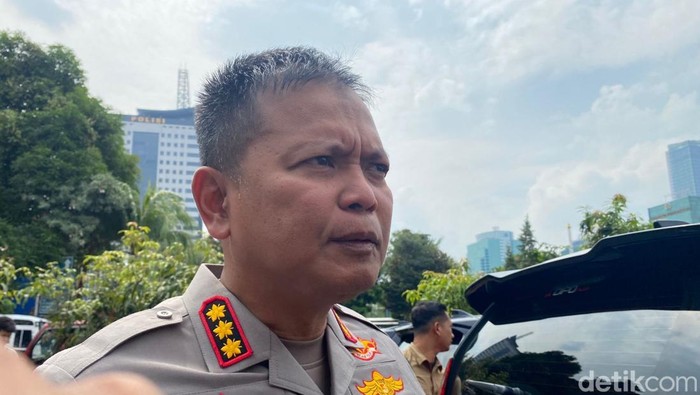 Pengajian 'Masuk Surga Bayar Sejuta' Umi Cinta Diikuti Puluhan Jemaah - Alternatif 1