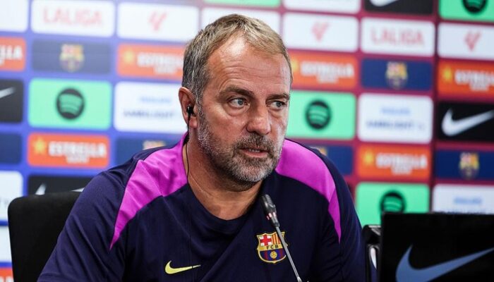 “Barcelona Tunda Pendaftaran Pemain, Flick Meledak dalam Protes”