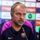 “Barcelona Tunda Pendaftaran Pemain, Flick Meledak dalam Protes”
