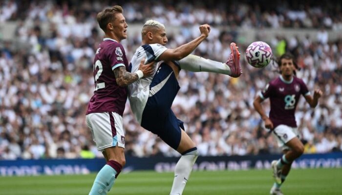 Tottenham Vs Burnley: Richarlison Bawa Spurs Unggul di Babak I – Update 2