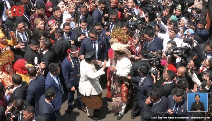 Istana Bergoyang, Pacu Jalur dan ‘Tabola Bale’ Sulap HUT RI Menjadi Peristiwa Sejarah