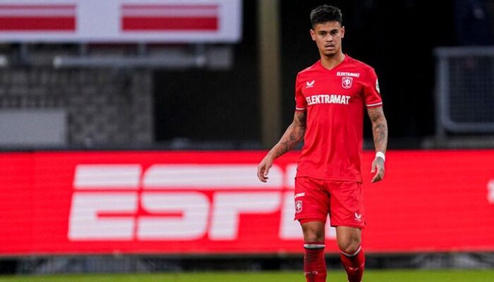Misteri Mees Hilgers: Kenapa Belum Kembali di Skuad Twente vs PSV?