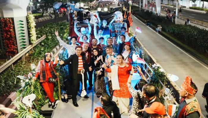 [Simbol Semangat Juang, Reog Ponorogo Tampil di Karnaval HUT RI]