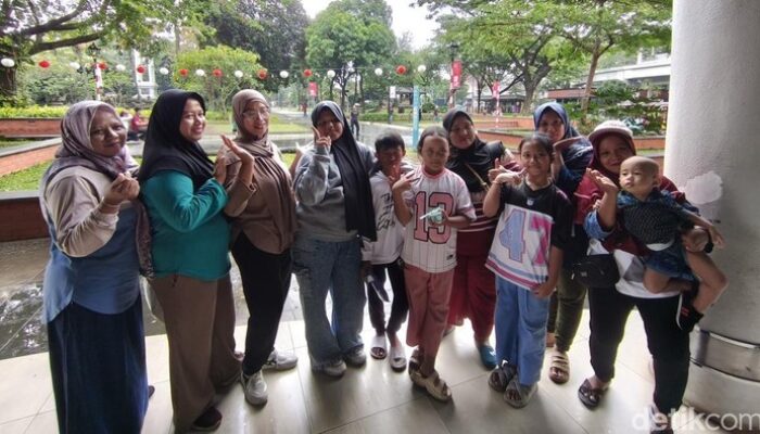 Warga Kedoya Cerita Patungan Sewa Angkot Rp 300 Ribu, Mewujudkan Liburan TMII yang Tak Terlupakan!