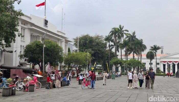 “Jelajah Seru Jani dan Keluarga di Kota Tua, Hadirnya Libur HUT RI Membuatnya Tak Terlupakan!”