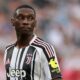 [Kolo Muani: Rela Rela Potong Gaji demi Kembali ke Juventus, Kisah Cinta yang Mencengangkan!]