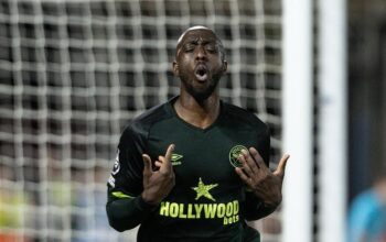 Dicegah Pindah ke Newcastle, Wissa pun Ngambek – Alternatif 2