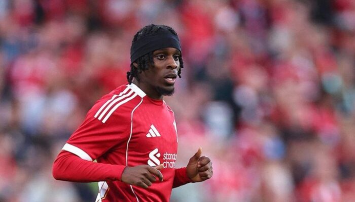 “Liverpool’s New Wing-Backs Still Struggling to Impress”