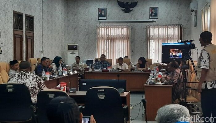 Video PBB 250% Jadi Bahan Interogasi Pansus DPRD Pati Kepada Camat