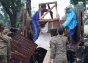 Bogor Rehat, Satpol PP Bongkar 50 Bangunan Liar, Termasuk 2 Pangkalan Ojek, Fenomena Apakah Ini?