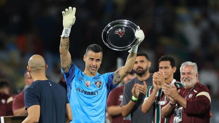 Rekor Baru Ditumbangkan! Kiper Fluminense Menjadi Legenda Sepakbola Dunia