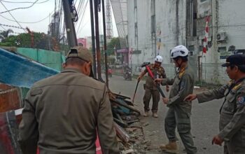 Satpol PP Depok Bongkar 17 Bangunan Liar di Harjamukti, Gugurkan Wajah Kota Depok