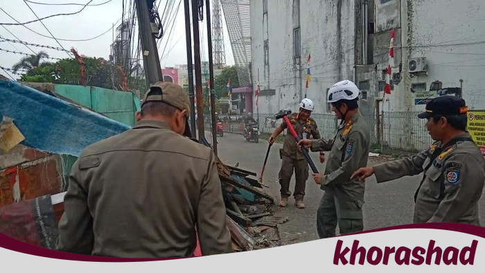Satpol PP Depok Bongkar 17 Bangunan Liar di Harjamukti, Gugurkan Wajah Kota Depok