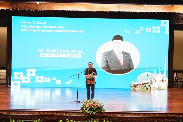 Fadli Zon: Budaya dan Peradaban, Rongrong Identitas Indonesia