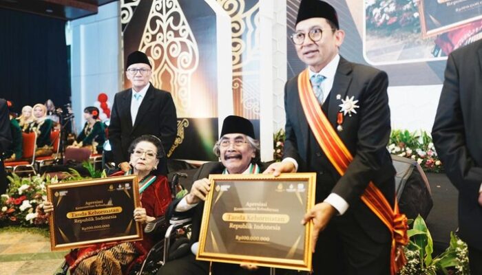 Tokoh Budaya Terhormat dari Prabowo: Kemenbud Apresiasi Dukungan Budaya yang Mempengaruhi!