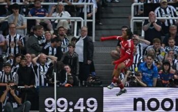 “Bocah 16 Tahun Wowkan Liga Inggris, Eks Arsenal Beri Pujian kepada Liverpool”