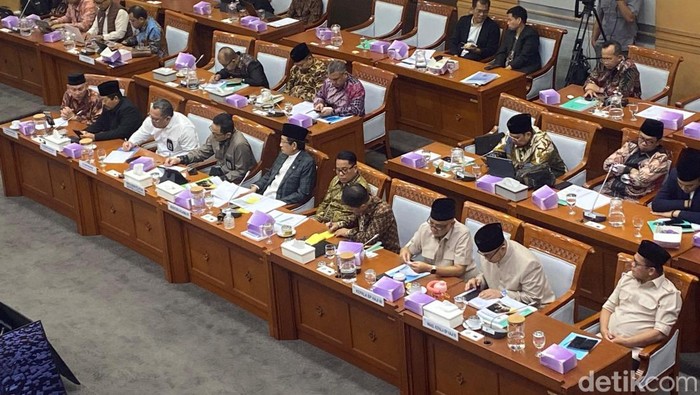 KPK Panggil Dirjen Haji, Muncul Perdebatan di DPR Soal Haji 2024