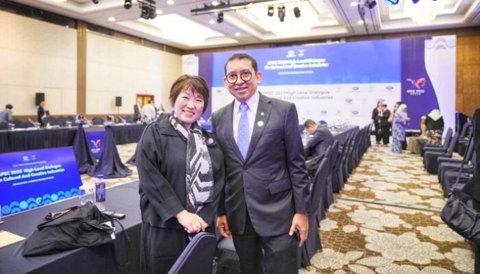 “Dalam Pertemuan dengan Menbud Jepang, Fadli Zon Bicarakan Repatriasi dan Diplomasi Budaya: Apa yang Dipertaruhkan?”