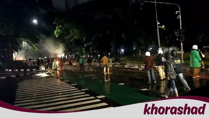 [Gelombang Ketegangan di Mako Brimob Kwitang: Massa Bertahan Semalaman]