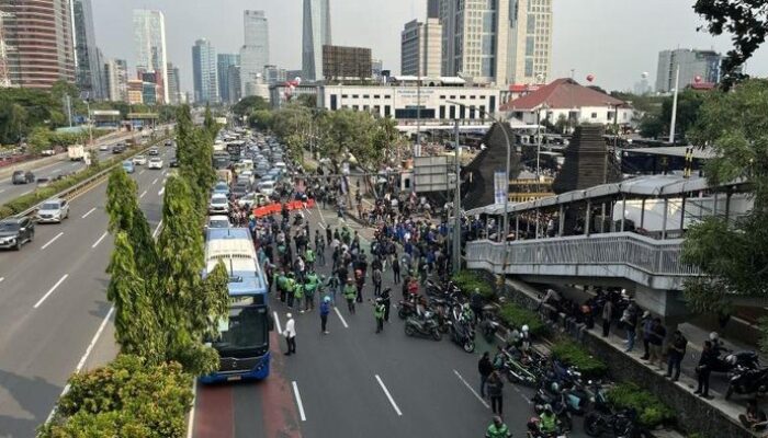 “Suarakah Mahasiswa, Gatot Subroto Dilanda Kebuntuan”
