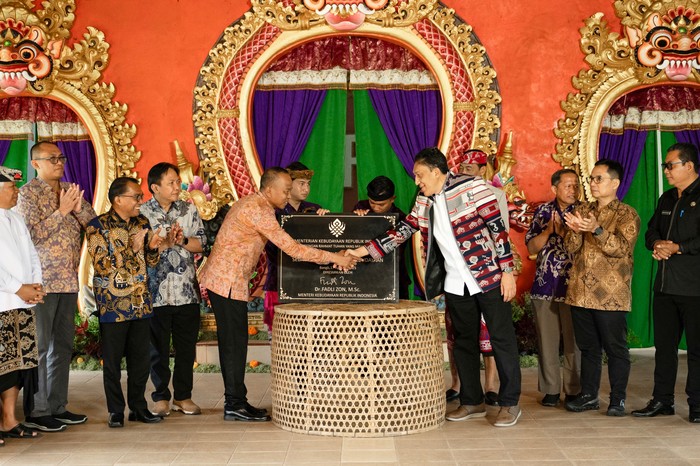 Dari Tradisi ke Modernitas: Kemenbud Resmikan Panglipuran sebagai Desa Pemajuan Kebudayaan!