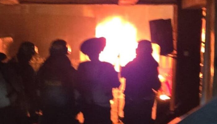 “Bom Molotov Menyerang Polres Jaktim: Polisi Tangkap Pelaku Kejam”