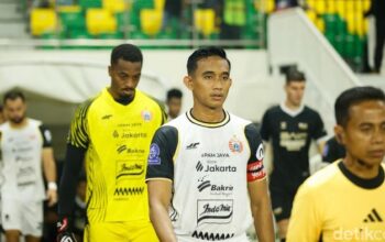 Pita Hitam Rizky Ridho Saat Persija Jakarta Goyang Dewa United dengan Gairah Baru