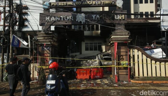 Adakah Penembakan Saat Ricuh? Kapolres Bantah, Masyarakat Bertanya