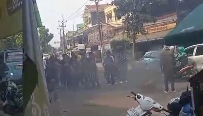 Demo Masyu’ah di Depan UIN Tangsel, Tuntutan Keras atas Kematian Affan Guncang Kampus.