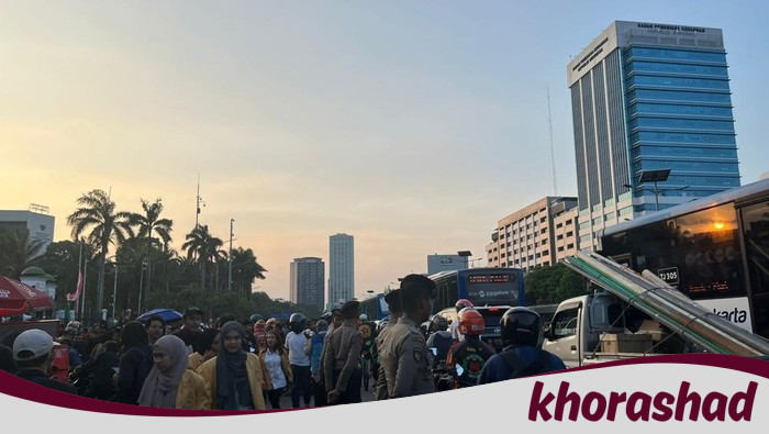Ada Demo Depan Gedung DPR, Lalin di Jalan Gatsu Arah Slipi Tersendat - Update 1