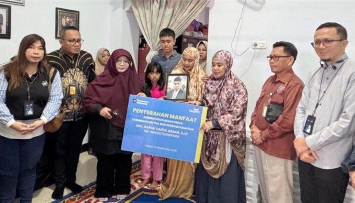 TASPEN Berikan Santunan pada Keluarga yang Terdampak Unjuk Rasa di Makassar