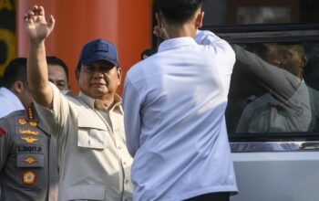 Prabowo Fokus Atasi Tragedi Makassar, Janji Temui Keluarga Korban