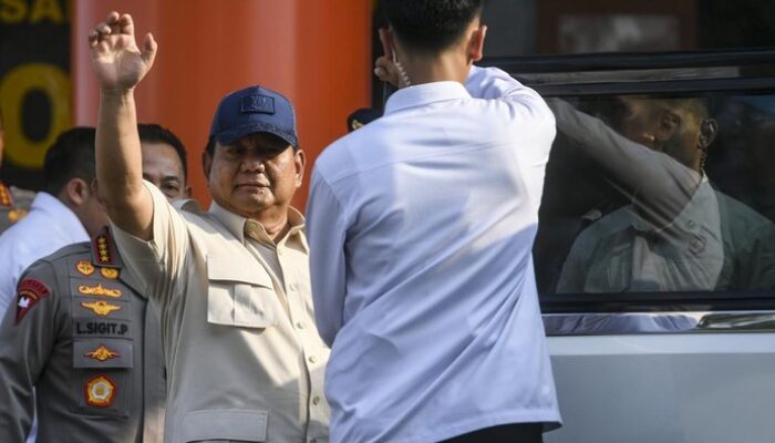 Prabowo Fokus Atasi Tragedi Makassar, Janji Temui Keluarga Korban