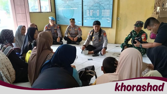 Kapolres Serang Ajak Emak-emak Jaga Anak dari Demo