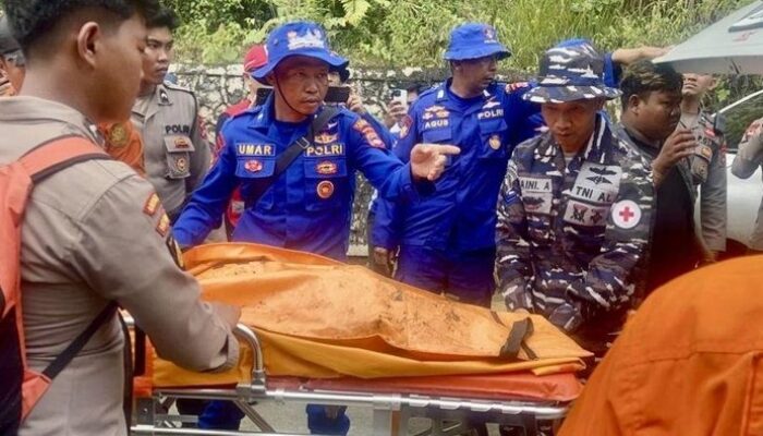 Tragedi Heli Jatuh di Kalsel: Tim SAR Kumpulkan Potongan Jasad di Posko 3