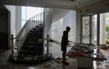 Provokator Hasut Massa Jarah Rumah Uya Kuya Ditangkap Polisi! – Update 2