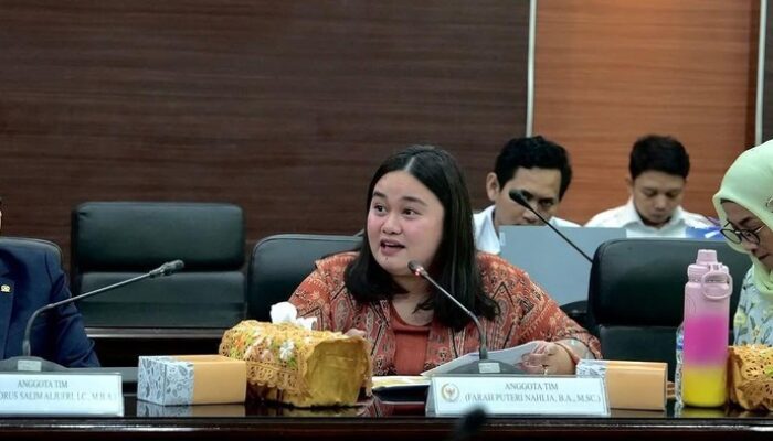 “Menjaga Akal Sehat di Tengah Live Kerusuhan: Apakah Anda Siap Hadapi Hoaks?”