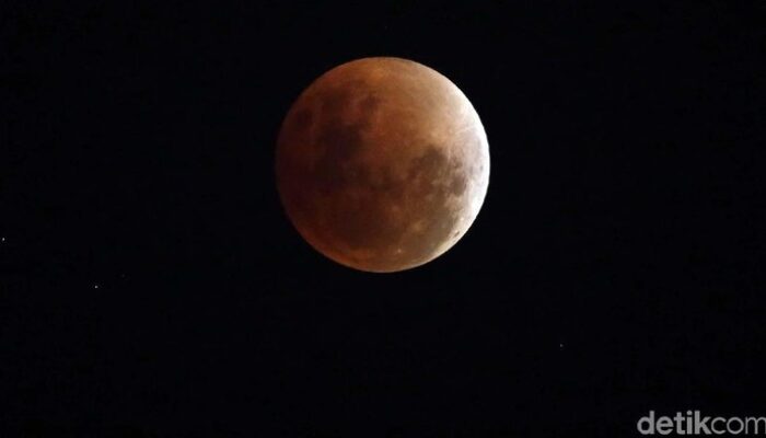 **Simak, Ini Tata Cara Salat Gerhana Bulan saat Ada Blood Moon 7 September**