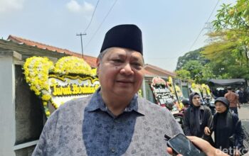 Airlangga Kenang Arif Budimanta: Indonesia Kehilangan Tokoh Ekonomi yang Berpengaruh