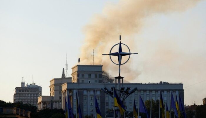 “Rusia Serang Ukraina dengan 805 Drone, Gedung Pemerintah Terbakar”
