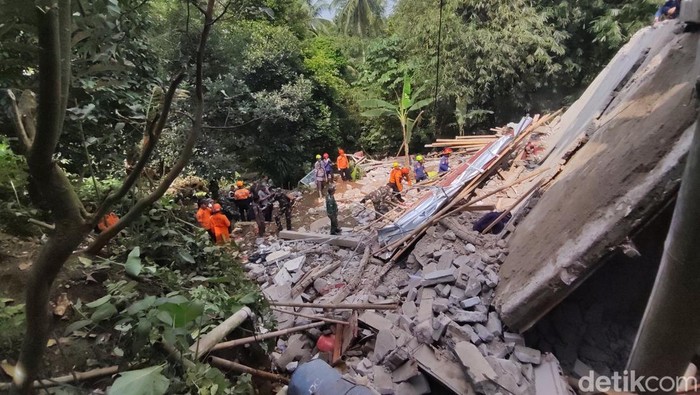 Tragedi Mencekam: 4 Orang Meninggal Akibat Ambruknya Majelis Taklim di Bogor