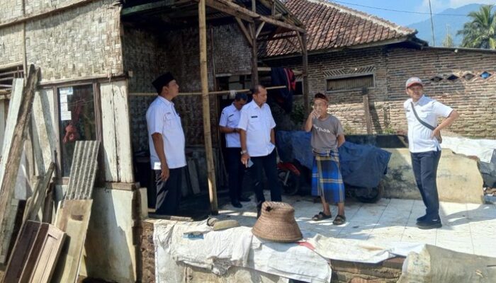 Guru Honorer Pandeglang Harap Pemkab Segera Bangun Rumah, Menyelamatkan Kebahagiaan dari Kebuntuan.