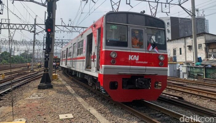 KRL Tanah Abang-Parung Panjang Sempat Terganggu karena Pintu, Kini Normal – Update 2