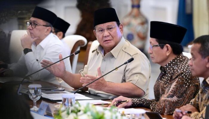 “Lukman Hakim: Komitmen Supremasi Sipil dari Presiden, Apakah Masyarakat Siap?”