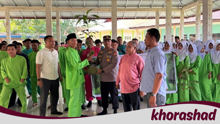Polisi Tanam Harapan, Siswa SMK Dumai Jadi Agen Perubahan