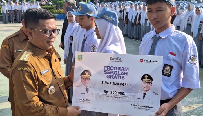 Andra Soni Pastikan Tak Ada Pungutan Program Sekolah Swasta Gratis di Banten – Alternatif 1